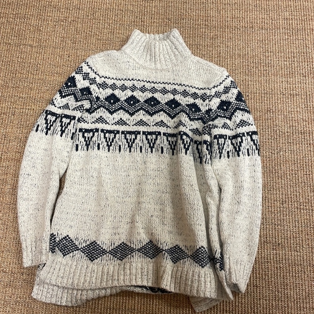 Sweater - Picture 2 of 3